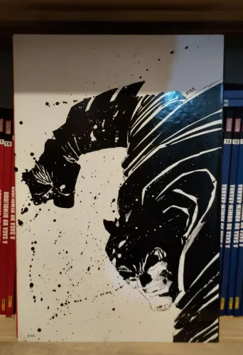 BATMAN O CAVALEIRO DAS TREVAS EDIÇÃO ABSOLUTA