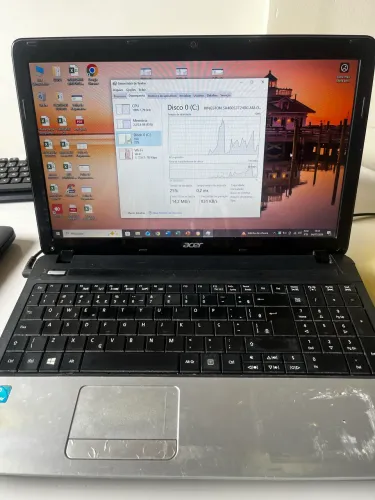 Notebook Acer Aspire E1-531 com tela de 15.6