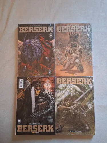 MANGÁ BERSERK EDIÇÃO DE LUXO. VOLUME 12 AO 15