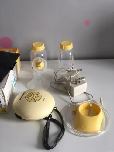 Extrator Bomba de Tirar Leite Elétrico Swing Medela