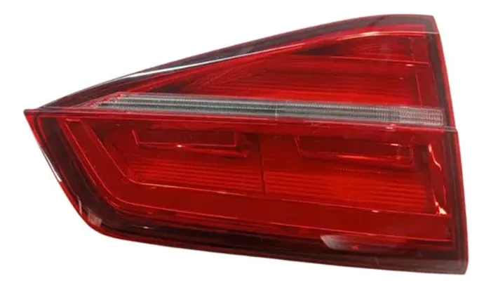 Lanterna Traseira Esquerda Tampa VW Jetta 2016 Vermelha 2.0 Turbo Hl
