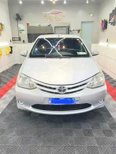 Toyota Etios X 1.3 Flex 16V 5P Mec. 2015