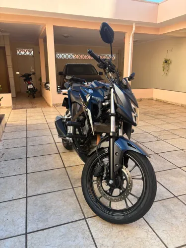 Honda CB 300F twister 2025