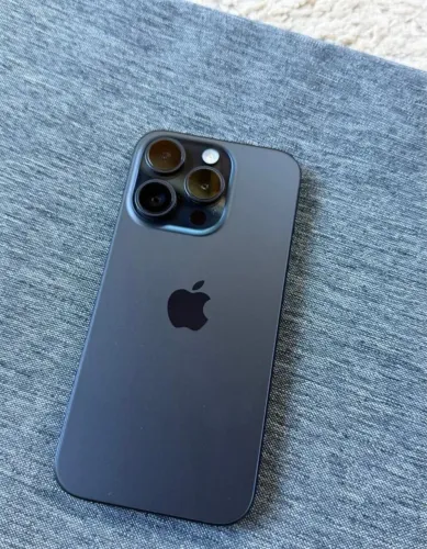 iPhone 15 pro 128gb semi novo (nunca mexido) 93% de saúde