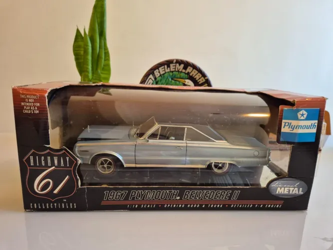 Miniatura Plymouth 1967 Belvedere II 1/18