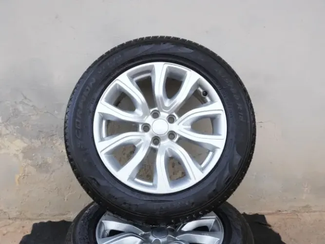 Jogo de Rodas Land Rover + Pneus Pirelli 235/60 R18
