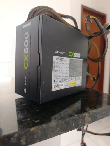 Fonte Corsair 600W - CX600