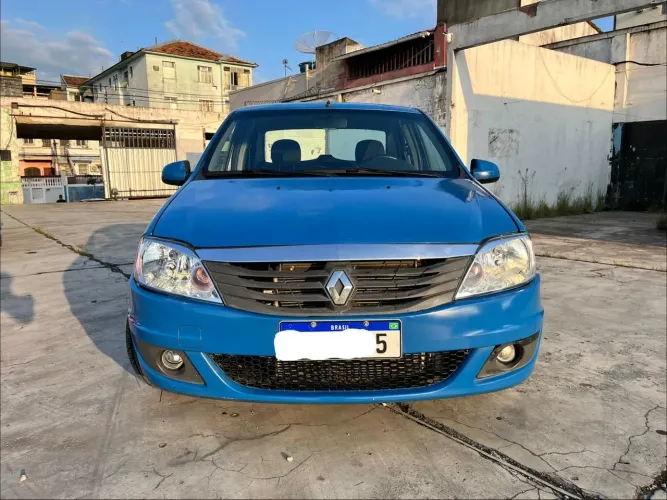 Renault Logan Expression Hi-flex 1.6 8V 4P 2013