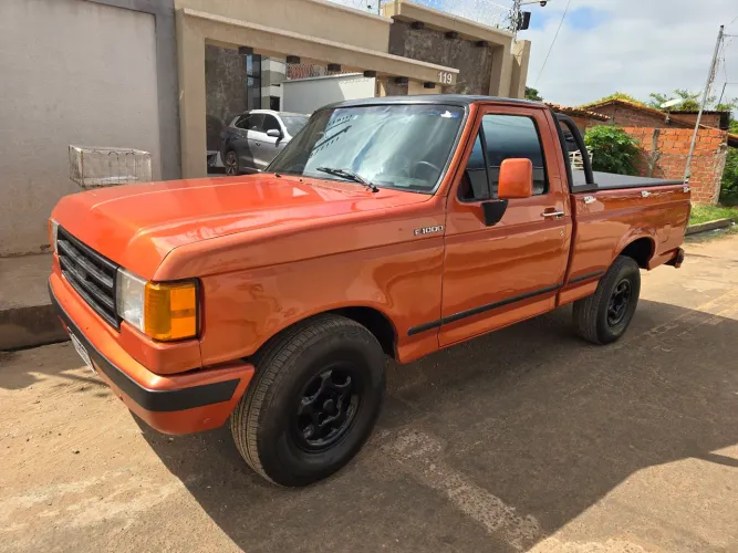 Ford F-1000 S. S. Diesel / S.s. Diesel Turbo 1995