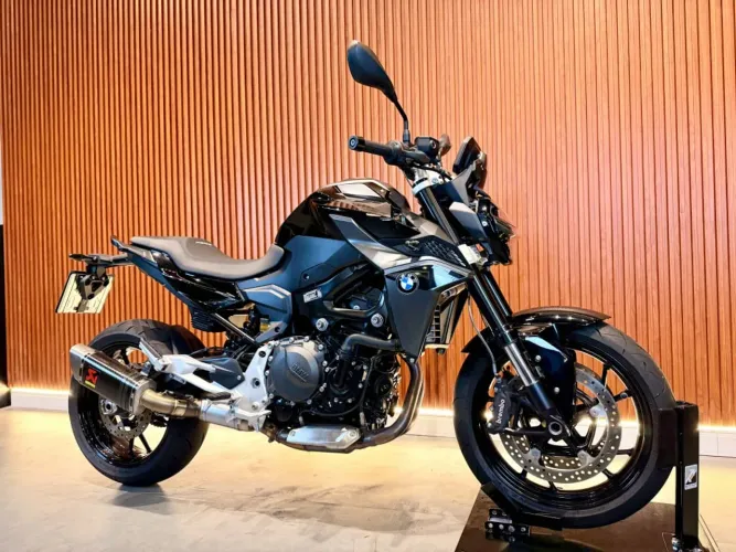 BMW F 900 R Sport Plus 2025