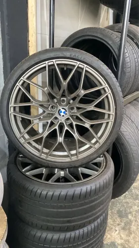 Jogo de Rodas BMW M Sport original Aro 20 com Pneus - Grafite Fosca