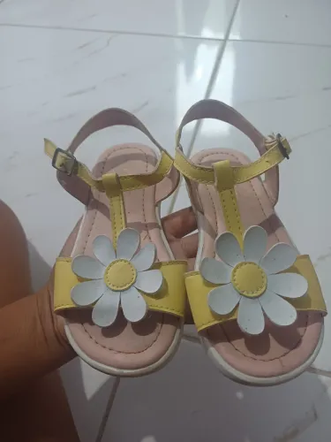 Sadalia menina