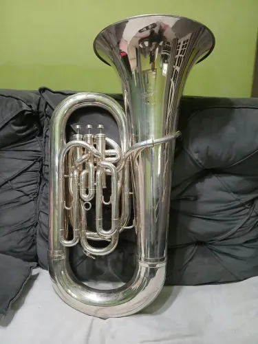 Tuba Besson 4/4 em mib zerada