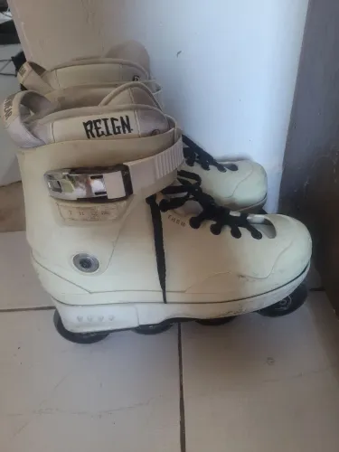 Vendo patins THEM