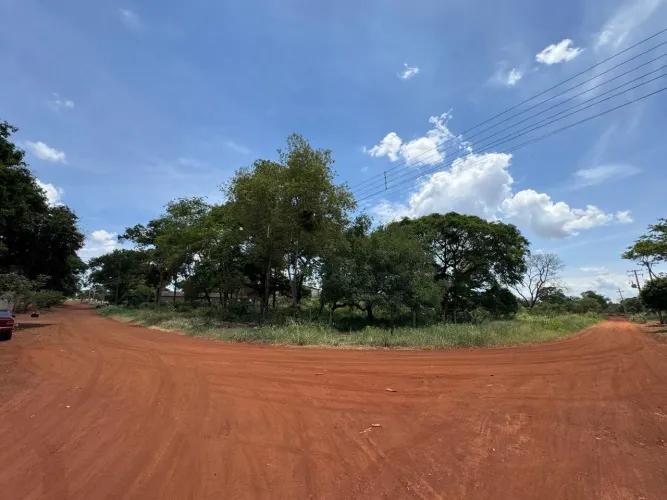 4 Terrenos em Dourados