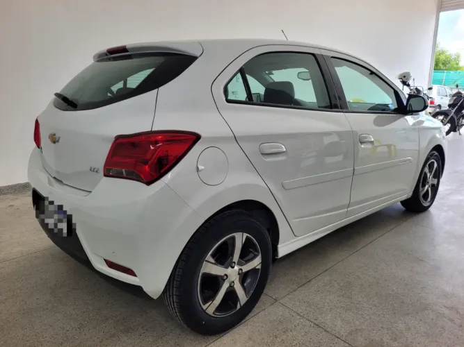 Chevrolet Onix Hatch LTZ 1.4 8V Flex Aut. 4P 2019