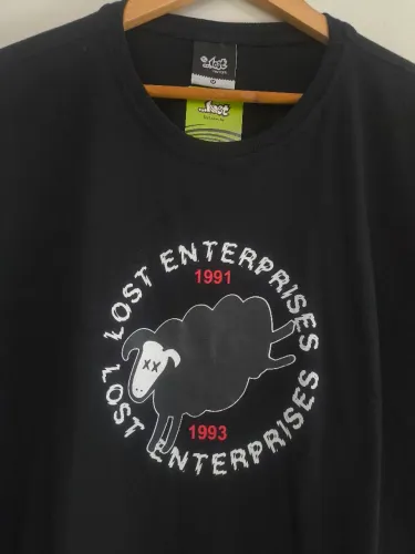 Camiseta Lost preta - Tam M 