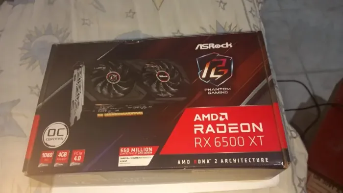 Placa de video AMD Radeon RX 6500 XT 4GB USADA em perfeito estado de conservação