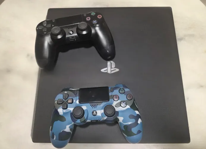 Ps4 Pro 1T SSD Desbloqueado