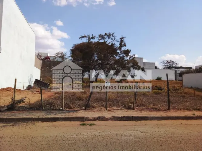 Terreno para locação e venda no Bairro Jardim Karaiba