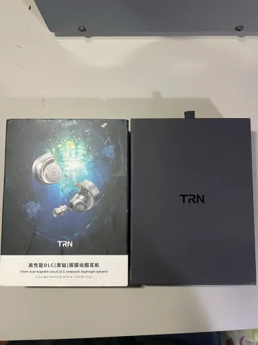 Fone In Ear Hi-Fi TRN Conch Driver DLC 10mm Completo Na Caixa?