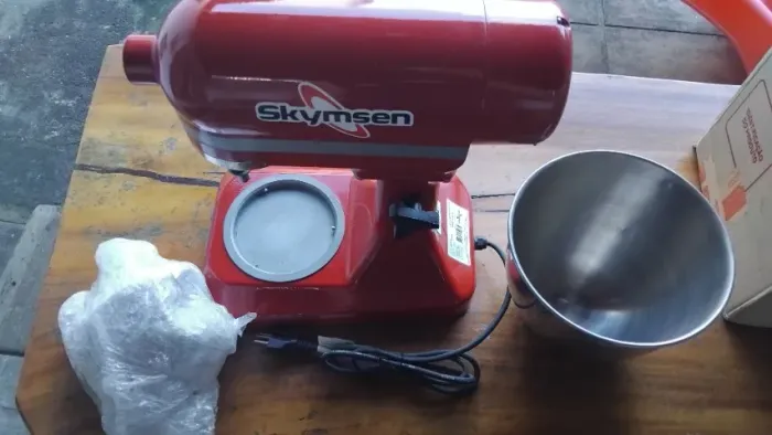 Batedeira Planetaria Industrial Skymsen BPS-05-N, 5 litros, Nova na caixa