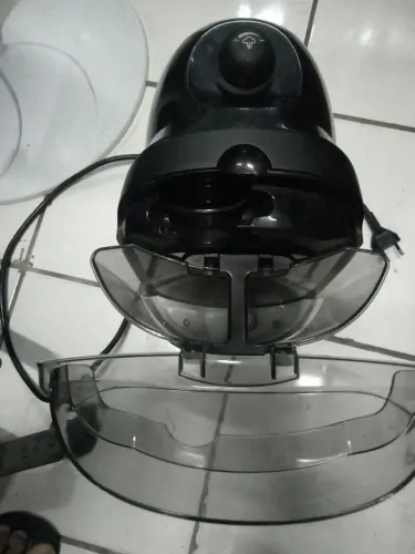 Cafeteira elétrica.