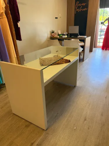 Vendo balcão de atendimento para loja 