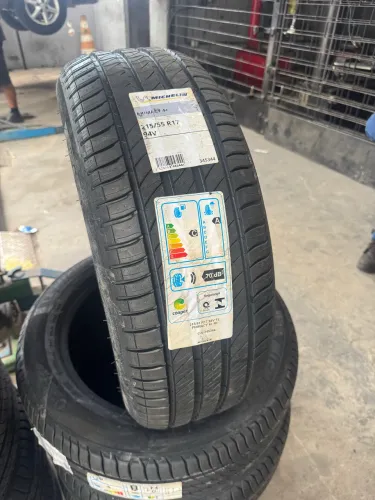 Pneus Michelin 215/55 Aro 17