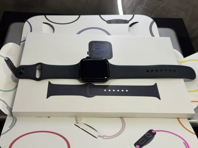 Apple Watch SE 3 44mm NA GARANTIA