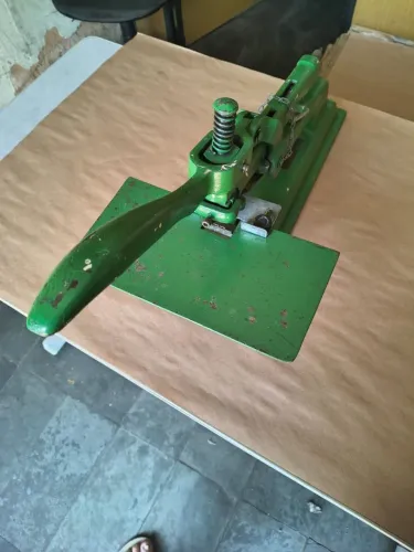 Grampeador industrial gráfico MIRUNA