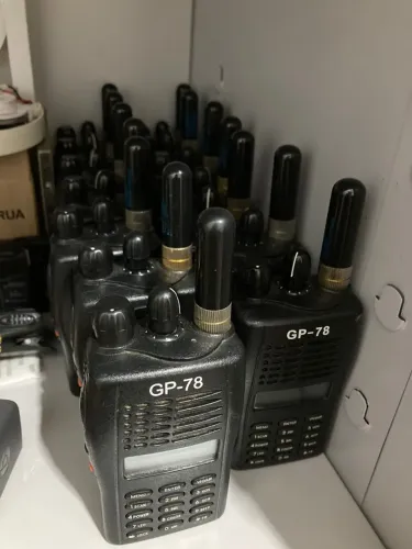 Radio Gp78 Uhf 400mhz A 470mhz (14 Unidades) Oportunidade para revender