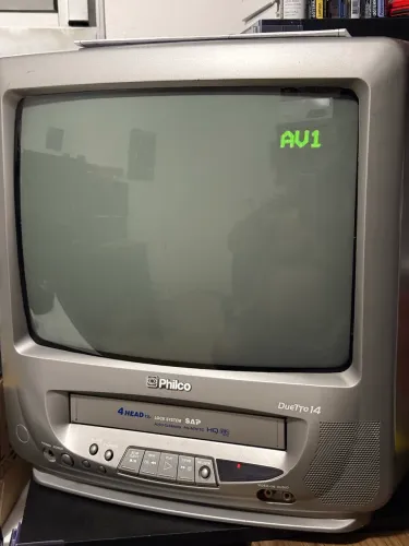 TV Philco Duetto 14 polegadas com vídeo cassete