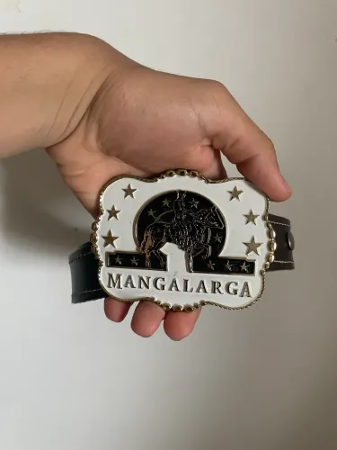 Cinto de couro vaqueiro 