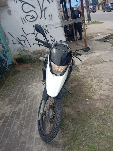 XRE 300 2014