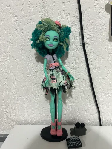 Boneca Monster High Honey Swamp - Frights Camera Action
