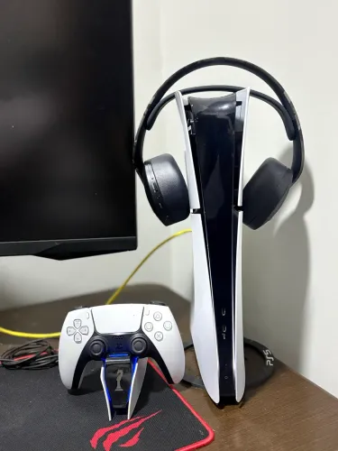 PlayStation 5 Slim 1TB + Acessórios