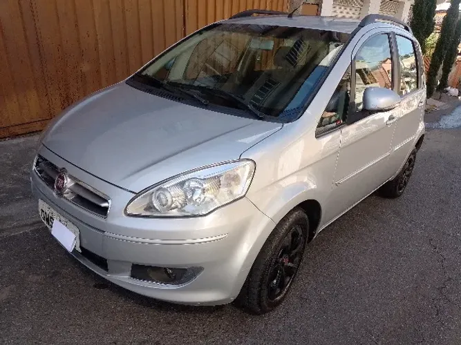 Fiat Idea Attractive 1.4 Fire Flex 8V 5P 2014