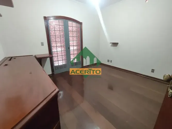Sobrado com 4 dormitórios à venda, 500 m² por R$ 650.000,00 - Bairro das Bandeiras - Araça