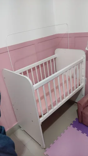 MINI BERÇO GRADE MÓVEL COM COLCHÃO E REGULAGEM DE ALTURA