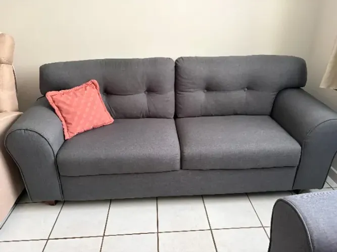 Sofa de linho novo, dois lugares, otimo estado