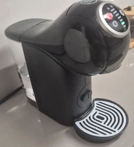 Cafeteira Dolce Gusto Gênio S Plus 