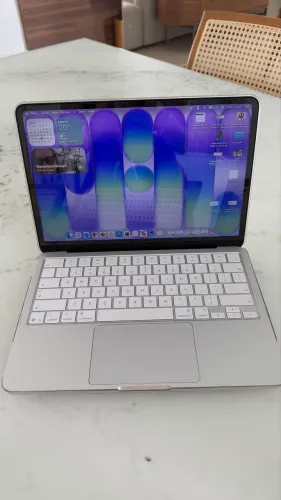 MacBook Neo 512