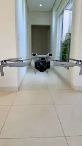 DJI Mini 3 Impecável | 2 Baterias (1 plus e 1 comum) + Bolsa