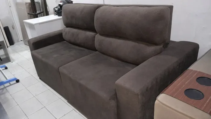 Sofá 3 lugares retrátil e reclinável semi-novo com entrega grátis para toda João Pessoa