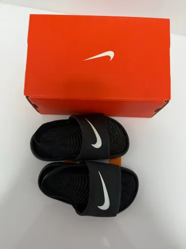 Chinelo Nike infantil tamanho 24