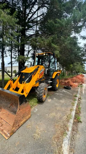 RETROESCAVADEIRA JCB 3CX 2024 PARA LOCAÇÃO MENSAL 
