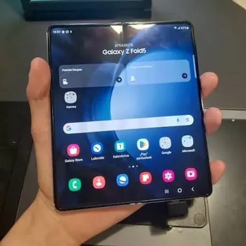Samsung Galaxy Z Fold 5 - 1TB | 12GB RAM | SnapDragon 8 Gen 2