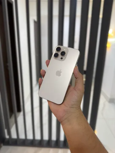 IPHONE 16 PRO MAX 206 GIGAS TRÊS MESES DE GARANTIA