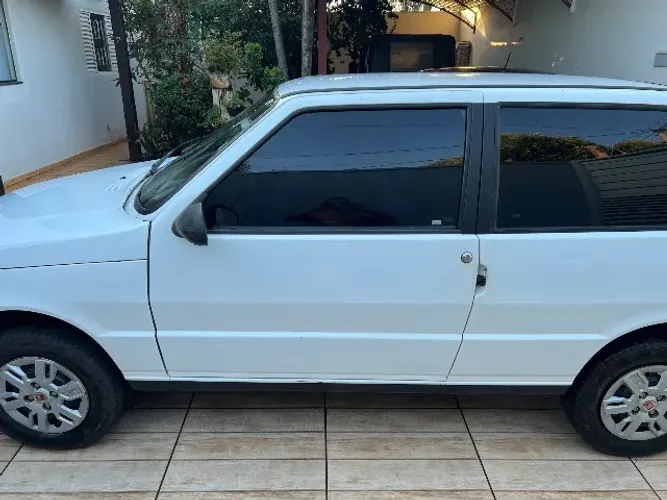 Fiat Uno Mille 1.0 Fire/ F.flex/ Economy 2P 2010